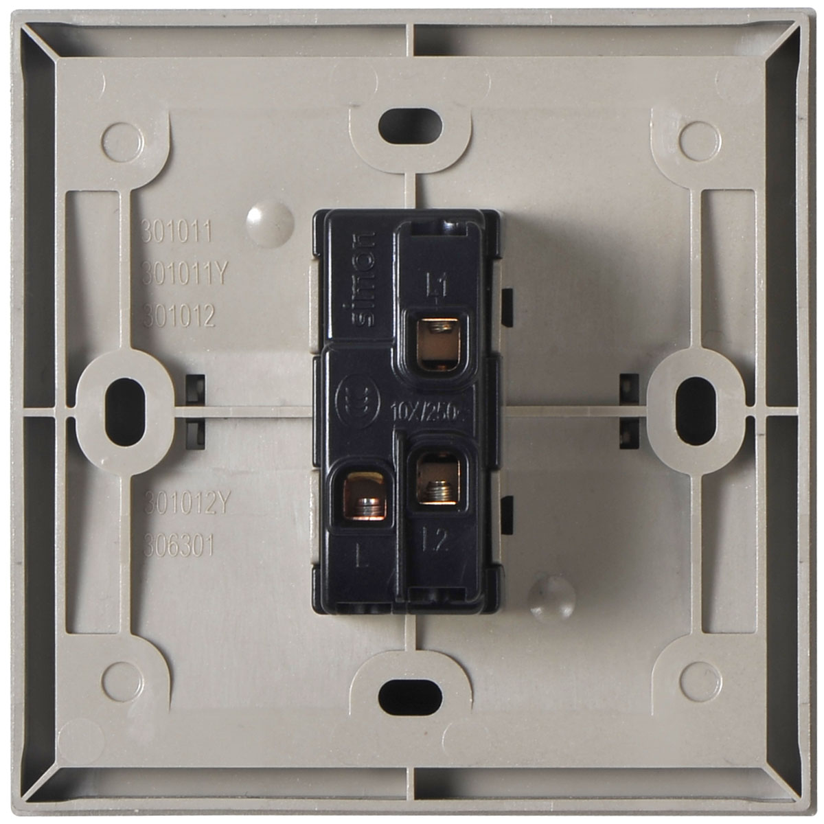 Simon 1G 2-Way Switch